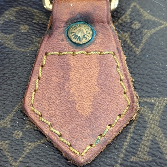 Louis Vuitton Speedy 30 Canvas Monogram Hand Bag - Picture 10 of 11